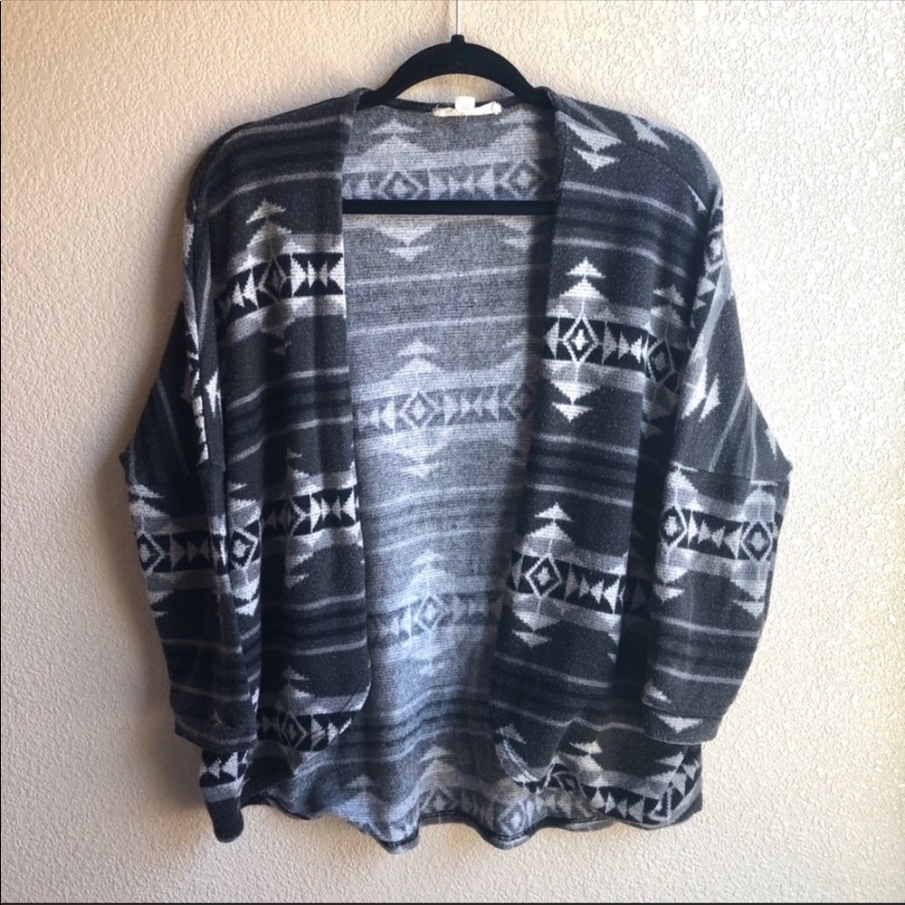 Painted Threads | Tribal Print SzS open Cardigan
